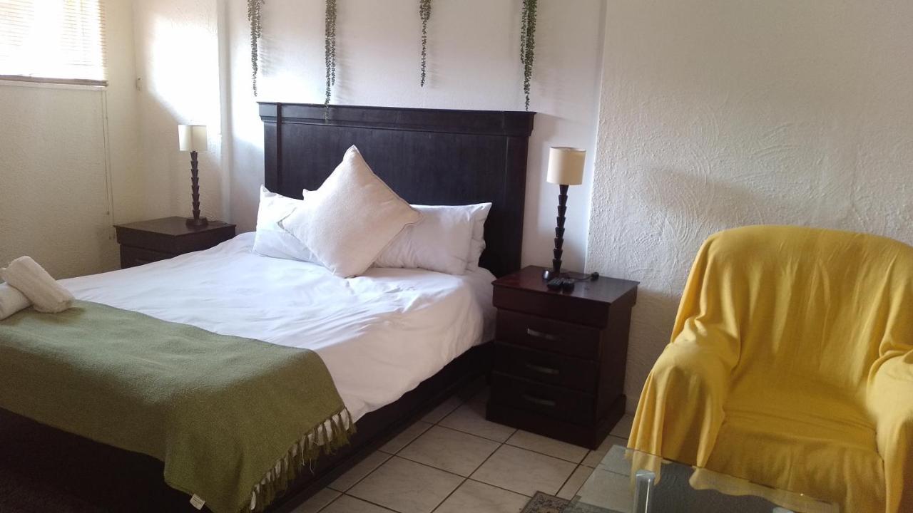 Self-Catering 1Bedr Cottage In Sandton With Free Wifi Johannesburg Eksteriør billede